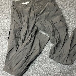 Men's Gray Eddie Bauer Cargo Pants measurements in photos
